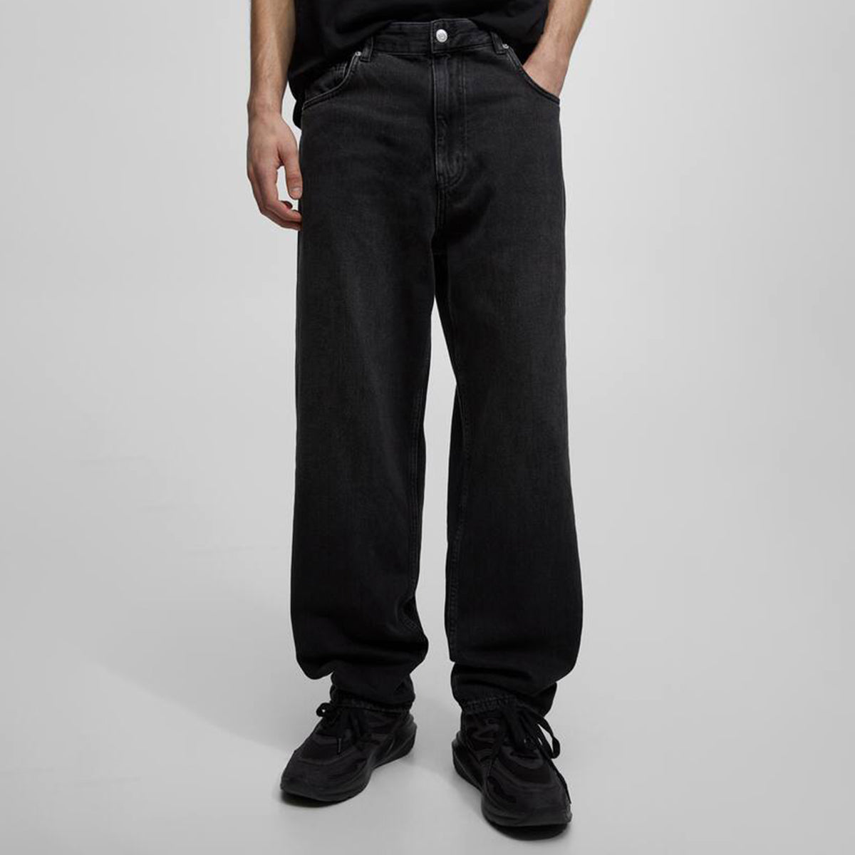 Must-Have Baggy Black Jeans for Everyday Wear