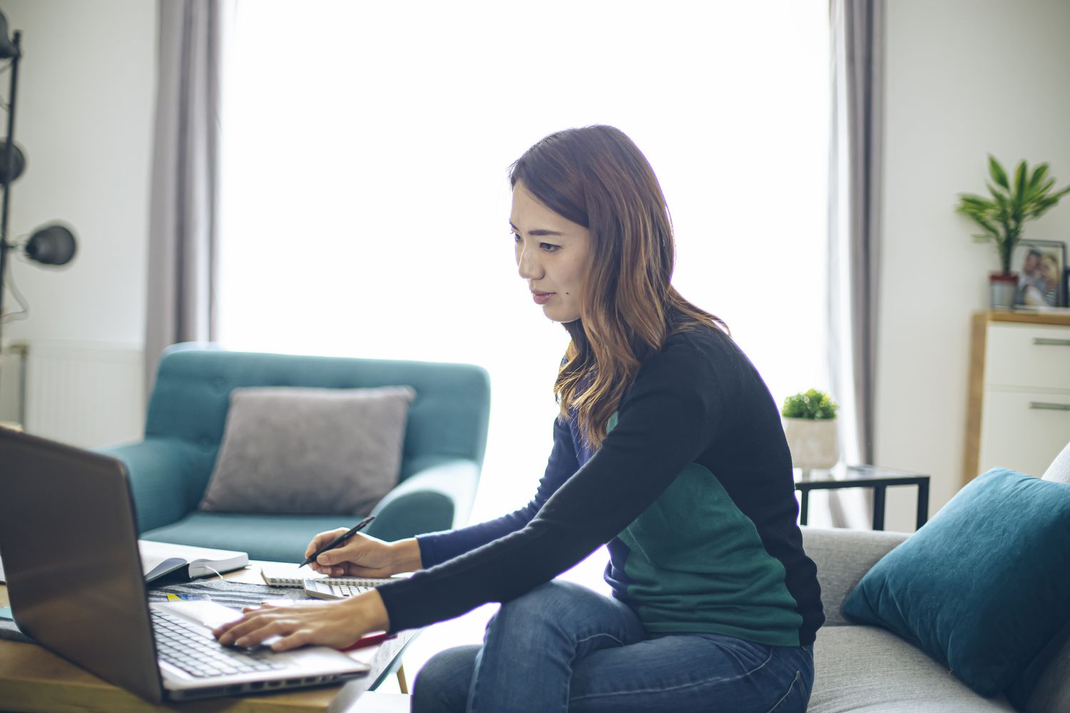 Competitive Intelligence FAQs: Turning Data into Actionable Insights