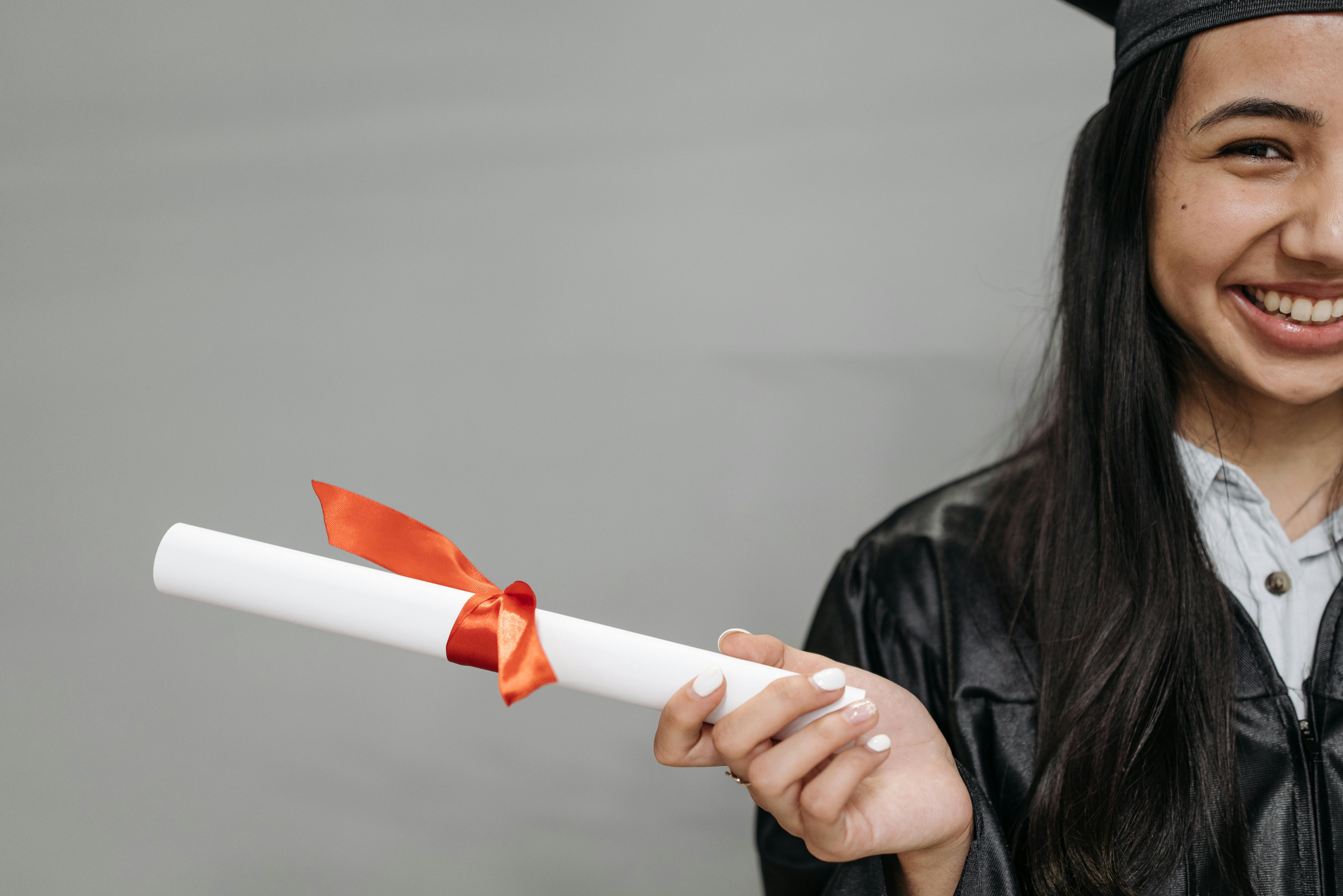 Why More Students Are Choosing to Buy Diploma